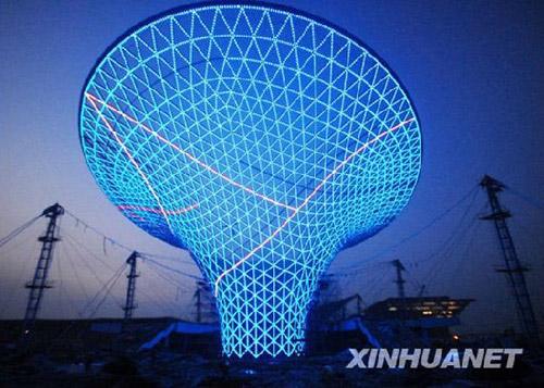 With&nbsp;a&nbsp;month&nbsp;to&nbsp;go&nbsp;before&nbsp;the&nbsp;World&nbsp;Expo&nbsp;2010,&nbsp;China's&nbsp;financial&nbsp;capital&nbsp;Shanghai&nbsp;is&nbsp;looking&nbsp;to&nbsp;seize&nbsp;the&nbsp;limelight&nbsp;with&nbsp;its&nbsp;promises&nbsp;of&nbsp;glitz&nbsp;and&nbsp;glamour&nbsp;for&nbsp;this&nbsp;year's&nbsp;global&nbsp;exhibition.&nbsp;