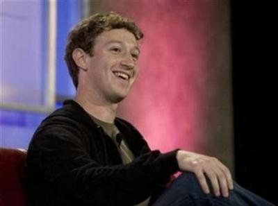 Facebook&nbsp;founder&nbsp;Mark&nbsp;Zuckerberg&nbsp;speaks&nbsp;at&nbsp;the&nbsp;Web&nbsp;2.0&nbsp;summit&nbsp;in&nbsp;San&nbsp;Francisco,&nbsp;California,&nbsp;Oct.&nbsp;17,&nbsp;2007.&nbsp;Facebook&nbsp;said&nbsp;on&nbsp;Wednesday&nbsp;it&nbsp;will&nbsp;allow&nbsp;members&nbsp;to&nbsp;turn&nbsp;off&nbsp;a&nbsp;controversial&nbsp;feature&nbsp;that&nbsp;monitors&nbsp;the&nbsp;Web&nbsp;sites&nbsp;they&nbsp;visit,&nbsp;and&nbsp;its&nbsp;chief&nbsp;executive&nbsp;apologized&nbsp;for&nbsp;not&nbsp;responding&nbsp;sooner&nbsp;to&nbsp;privacy&nbsp;complaints.(Xinhua&nbsp;File&nbsp;Photo)