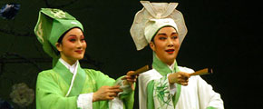 <b>Shaoxing Opera artist Mao Weitao</b><br><br>
