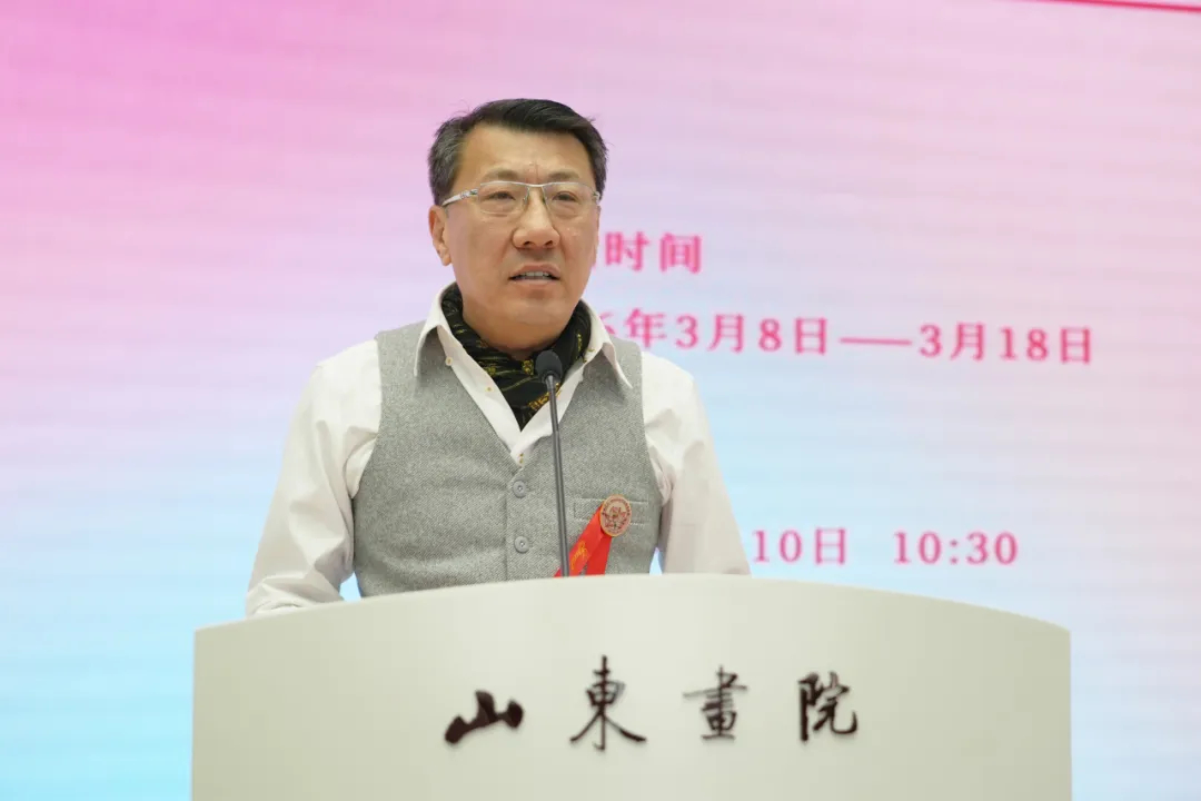 山东画院院长、山东省中国画学会会长、山东省美术家协会副主席常朝晖致辞