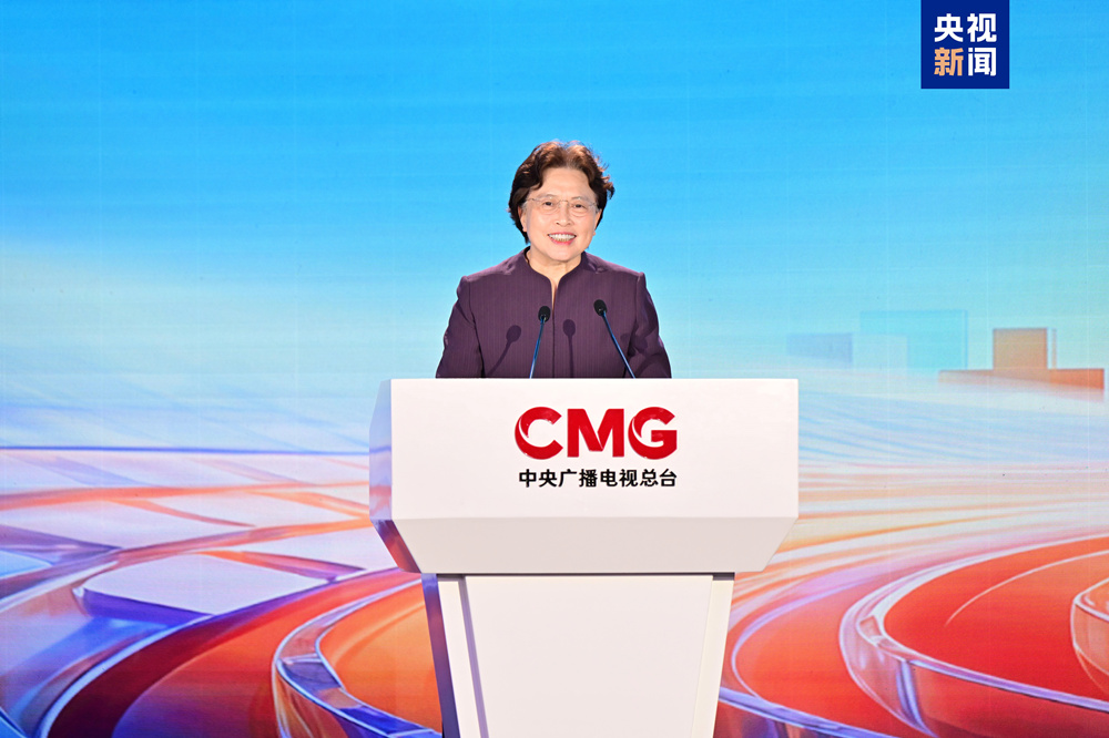 △全国妇联党组书记、副主席、书记处第一书记黄晓薇
