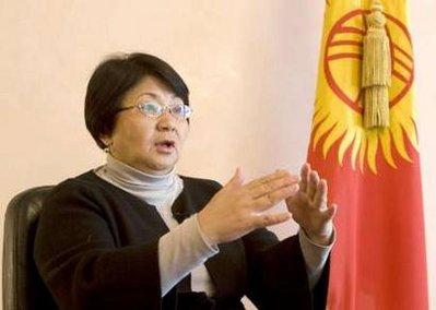 Roza&nbsp;Otunbayeva,&nbsp;the&nbsp;interim&nbsp;government&nbsp;leader,&nbsp;speaks&nbsp;during&nbsp;an&nbsp;interview&nbsp;with&nbsp;Reuters&nbsp;in&nbsp;Bishkek&nbsp;April&nbsp;11,&nbsp;2010.&nbsp;Interim&nbsp;leader&nbsp;Otunbayeva&nbsp;told&nbsp;U.S.&nbsp;Secretary&nbsp;of&nbsp;State&nbsp;Hillary&nbsp;Clinton&nbsp;by&nbsp;phone&nbsp;on&nbsp;Saturday&nbsp;she&nbsp;would&nbsp;honour&nbsp;the&nbsp;previous&nbsp;government's&nbsp;agreements&nbsp;on&nbsp;the&nbsp;Manas&nbsp;base,&nbsp;Clinton's&nbsp;spokesman&nbsp;said&nbsp;in&nbsp;a&nbsp;statement.&nbsp;REUTERS/Vasily&nbsp;Fedosenko&nbsp;