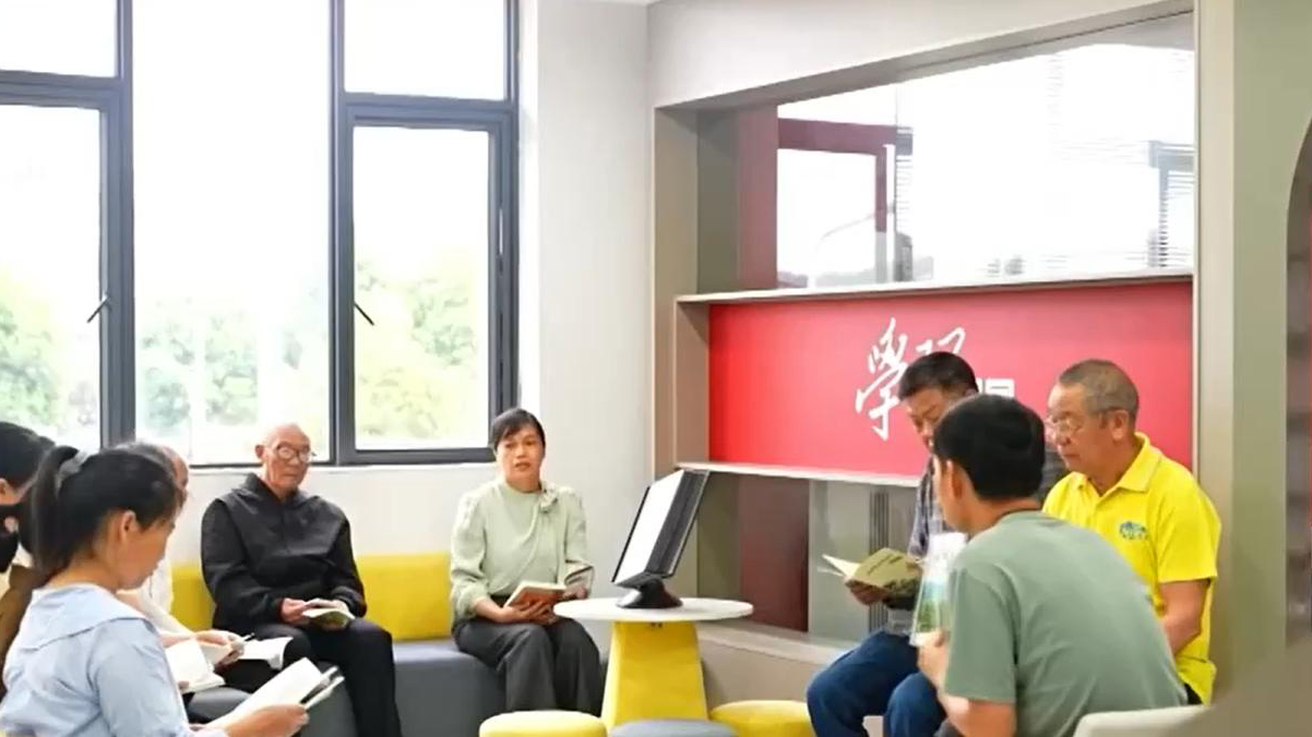 我国首个“全民阅读活动周”正在开展