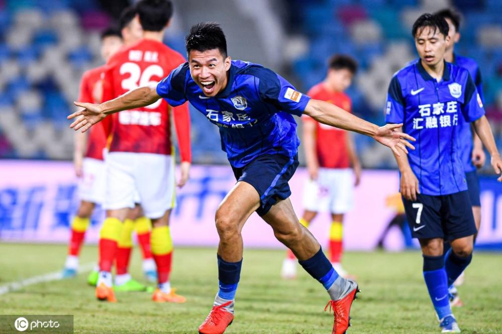 图杨一鸣刘鑫瑜建功沧州雄狮20广州队