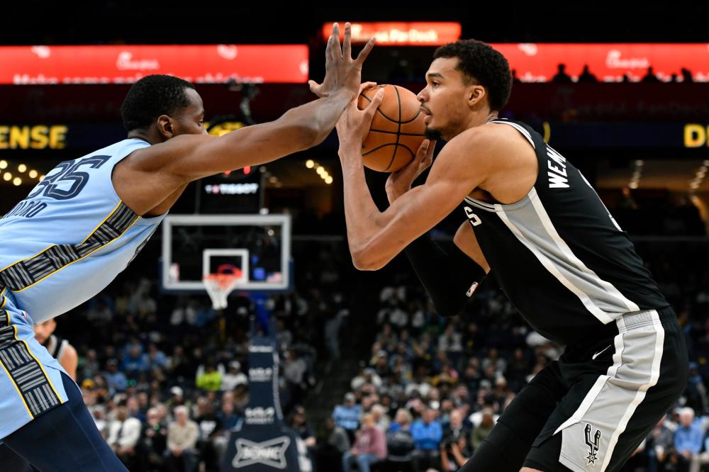 险胜！文班亚马30分独木难支 灰熊末节韧性逆转1分险胜马刺