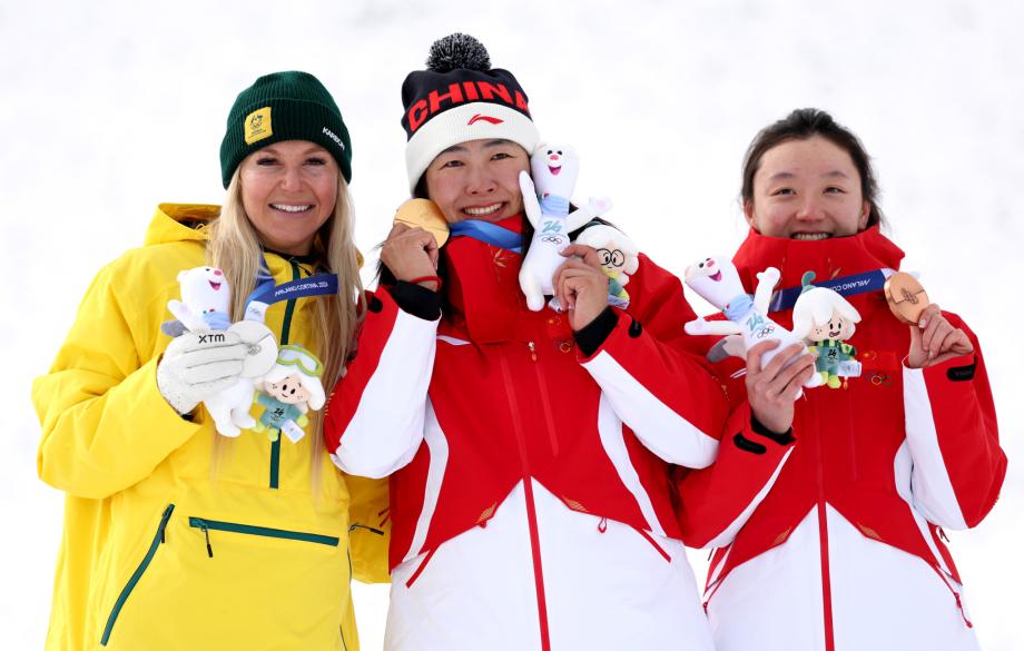[图]自由式滑雪女子空中技巧 徐梦桃卫冕邵琪摘铜