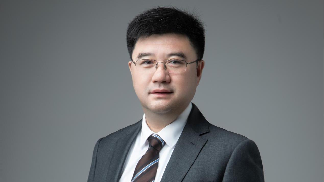 专访中国汽车工程学会梁东明（上）：三年增重 23%！多重因素推高整车重量