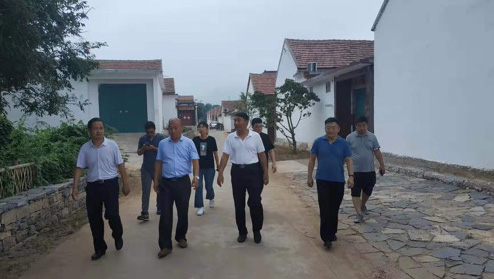 入村走访调研