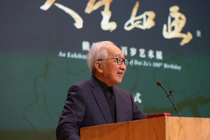 中国美术家协会名誉主席、原中央美术学院院长靳尚谊先生致词