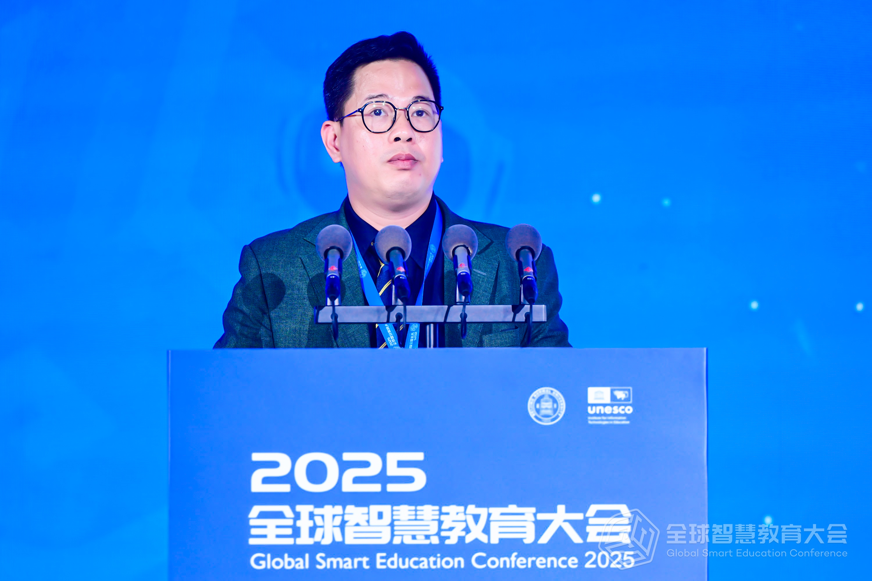 越南河内国家大学下属教育大学副校长陈廷南（Tran Thanh Nam）